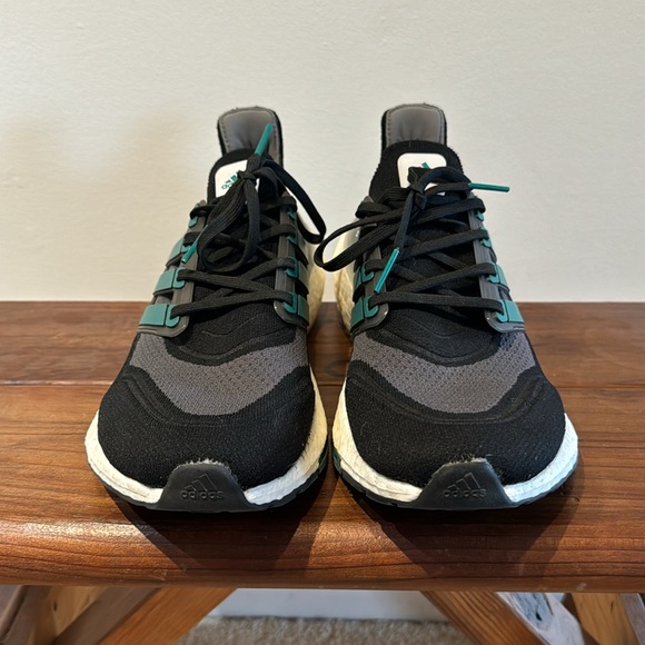Adidas Ultraboost 21 - Picture 3 of 5